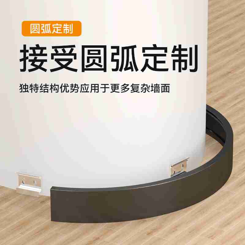 人潮涌动的南京路步行街(央广网见习记者 何智康 摄)